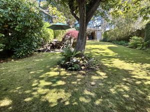 Photo 27- click for photo gallery